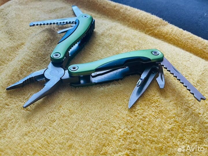 Мультитул swiss-tech
