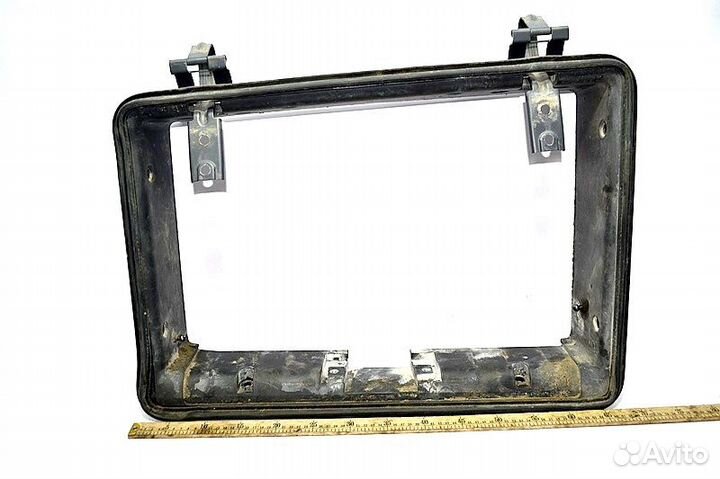 Пластиковая рама люка бокового ящика кабины, левая