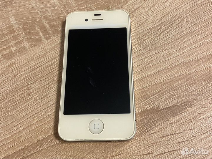 Телефон iPhone 4