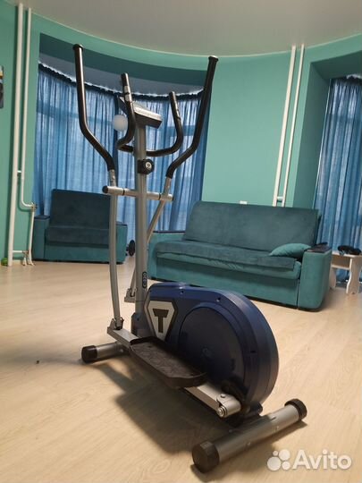 Эллиптический тренажер Torneo C-320 Festa