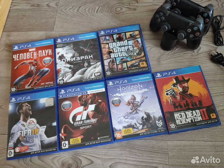 Sony playstation 4 pro 1tb (идеал, стоит без дела)