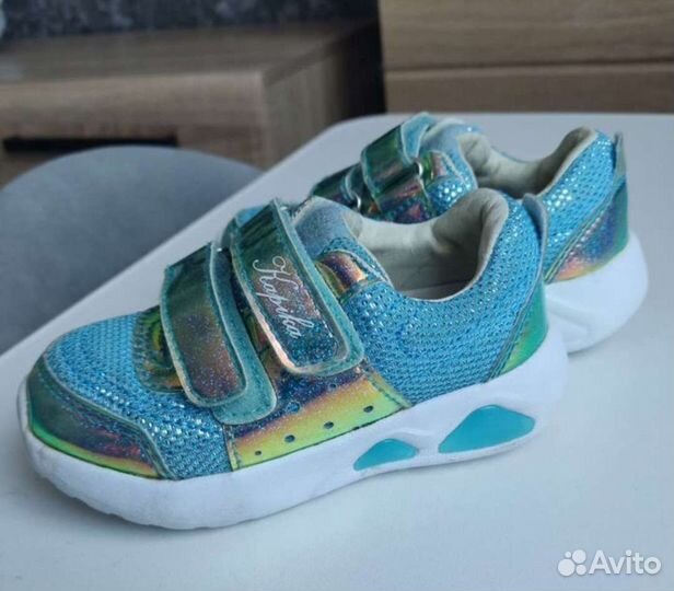 Кроссовки kapika