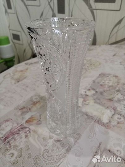 Хрустальная ваза
