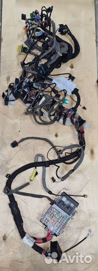 Проводка подкапот. Opel Astra J рест Хэтч a16xer