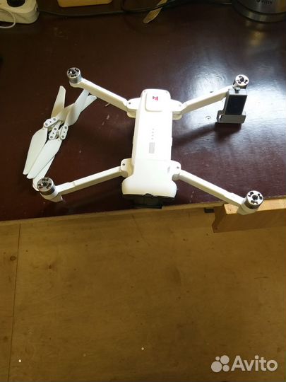 Квадрокоптер с камерой