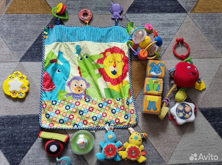 Игрушки для новорожденных пакетом