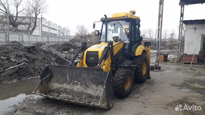 Аренда Трактора,услуги экскаватора-погрузчика