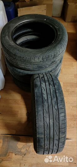 Dunlop Direzza 02G 215/60 R16