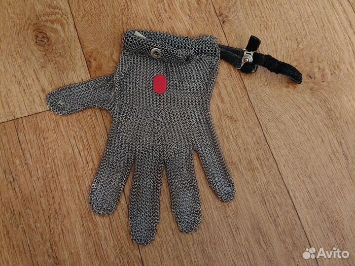 Кальчужная перчатка Франция