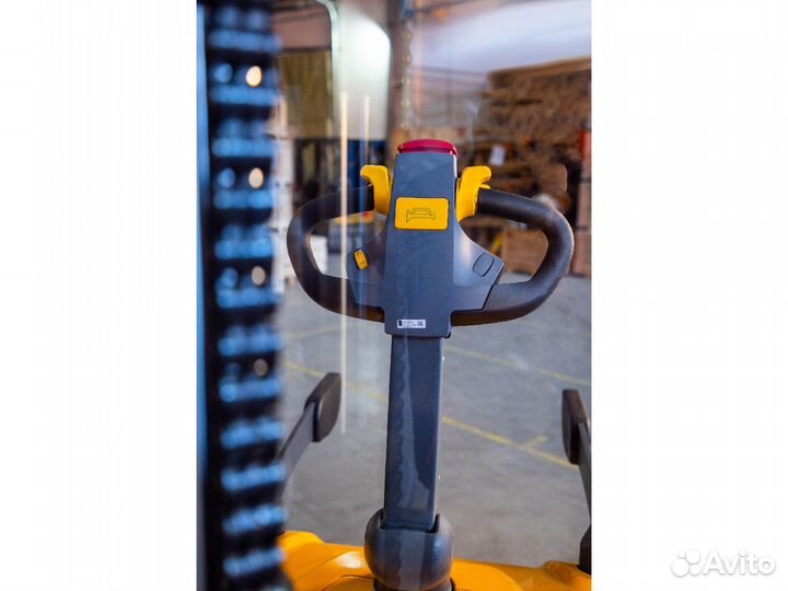 Электроштабелёр xilin