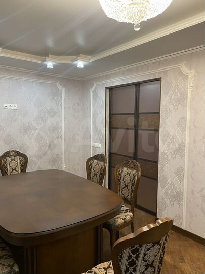 3-к. квартира, 97 м², 2/5 эт.