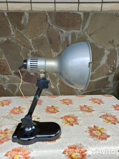 Медицинская лампа соллюкс