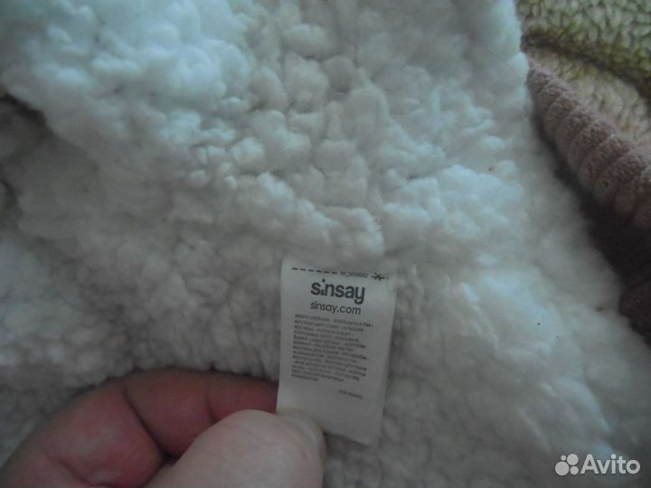 Курточка и игрушка для собаки за шоколадку