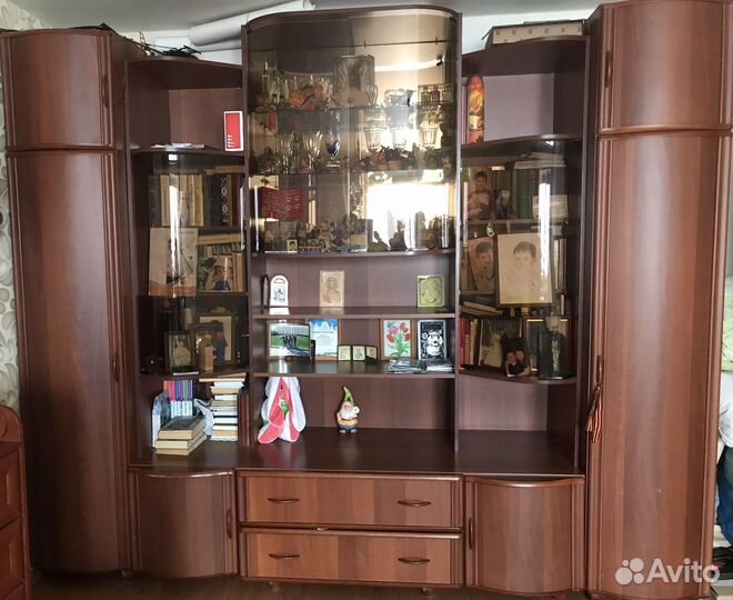 Стенка в гостиную