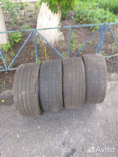 Barum Bravuris 3HM 255/45 R18