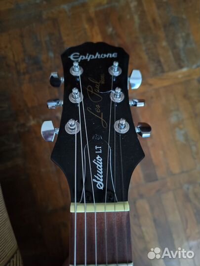 Электрогитара epiphone les Paul studio lt