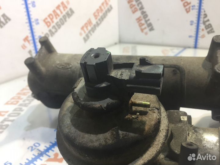 Форд C-Max Впускной коллектор