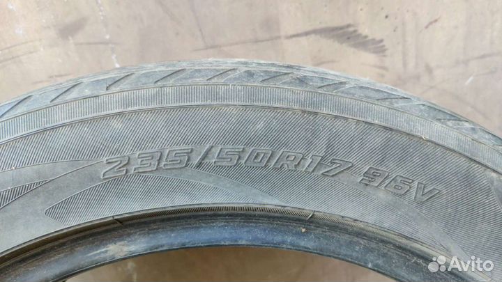 Yokohama Advan Sport A/S 235/50 R17