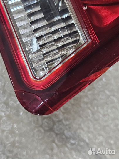 Фонарь задний левый внутренний Chevrolet Cruze