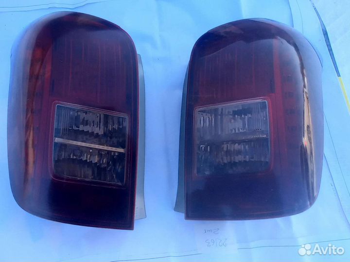 Задние фонари Toyota Corolla Fielder