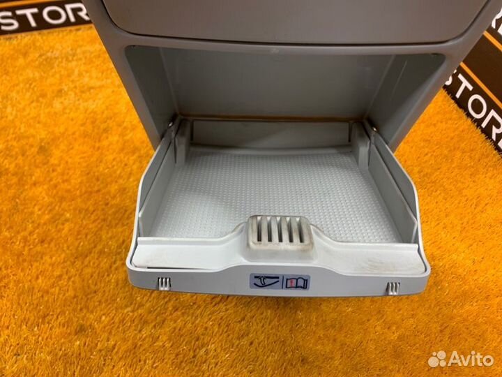 Консоль потолочная Volkswagen Touareg 7L AXQ 2004