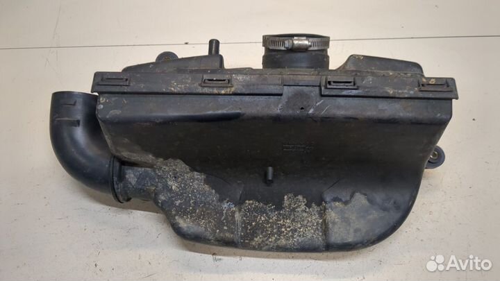 Корпус воздушного фильтра Subaru Forester (S11), 2