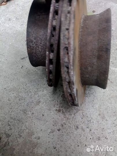 Диски передние Спринтер 99 г.в