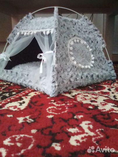 Домик меховой для кошки или маленькой собачки