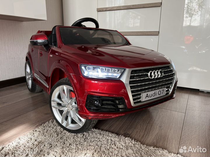 Детский электромобиль Audi Q7