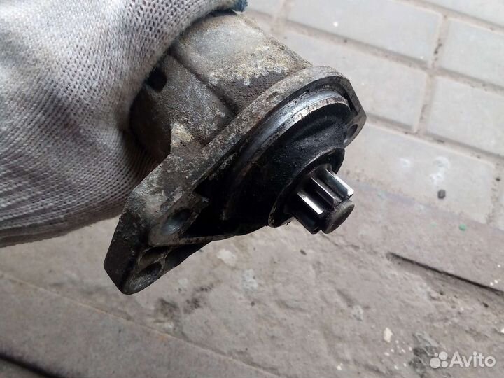 Стартер Volkswagen Golf 4