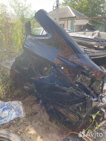 Заднее левое крыло на хендай ай40 Hyundai i40