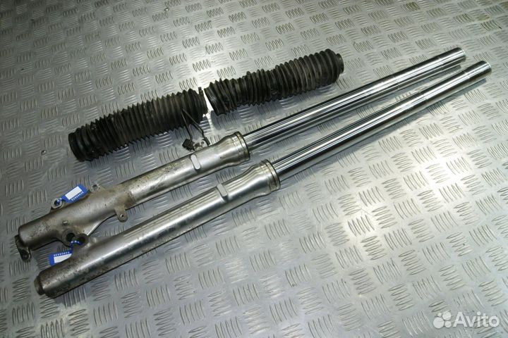 Перья вилки Yamaha Serow XT225