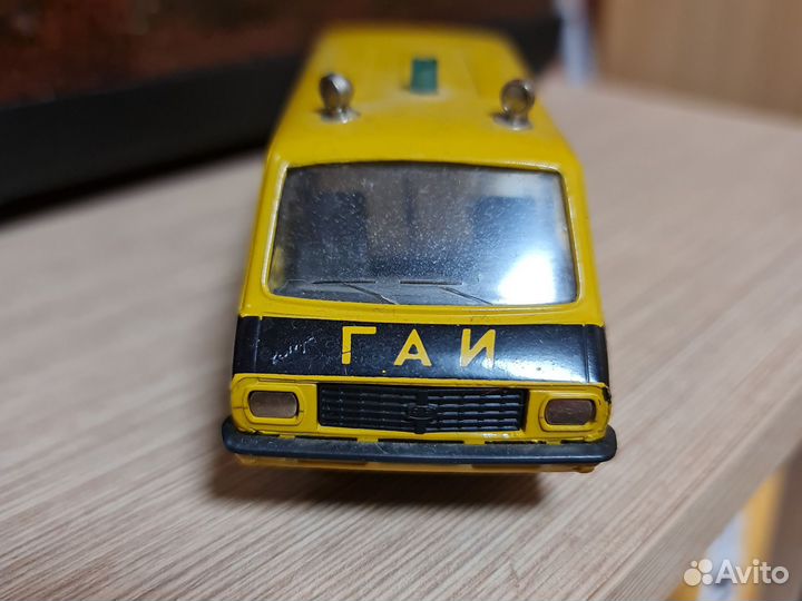 Модель автомобиля 1 43 раф гаи