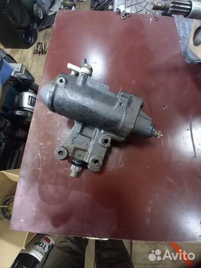 Рулевая колонка (редуктор) шевролет нива с гур