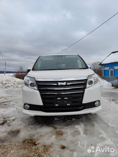 Toyota Noah 2.0 CVT, 2016, 150 000 км