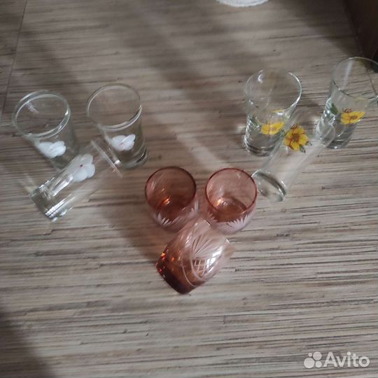 Рюмка стекло,цветное стекло и гранёные