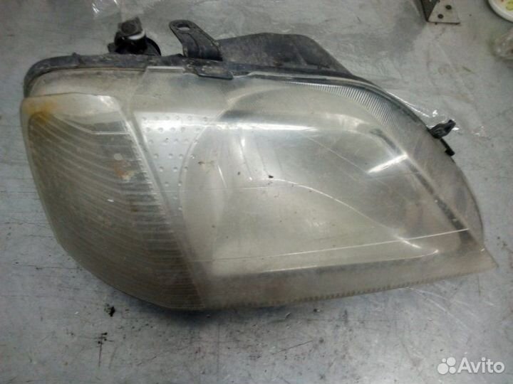 Фара правая Renault Logan 2005-2014