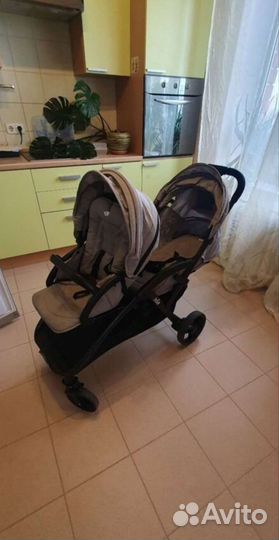Коляска для двойни или погодок