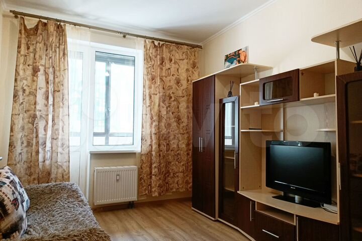 1-к. квартира, 35 м², 8/16 эт.