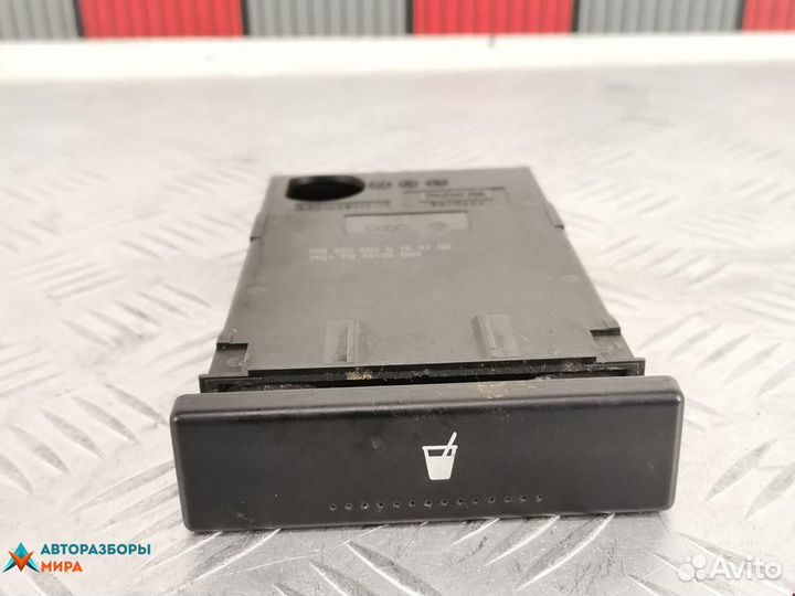 Подстаканник Ford Galaxy рест. 2002 1138723