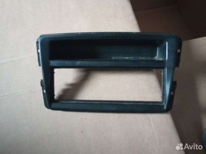 Рамка для магнитолы granta