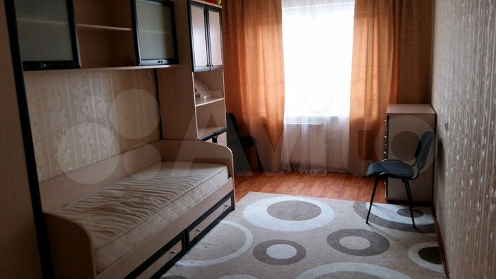 2-к. квартира, 64 м², 3/10 эт.