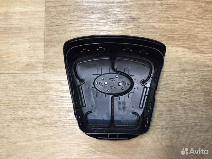 Крышка в руль/airbag/Заглушка Хендай Крета/Creta