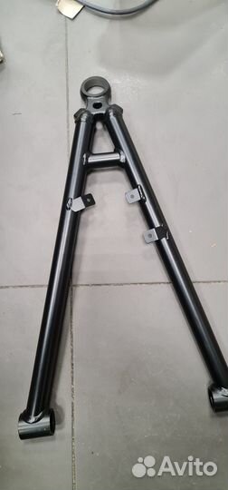 Рычаг нижний правый BRP Maverick 706201862