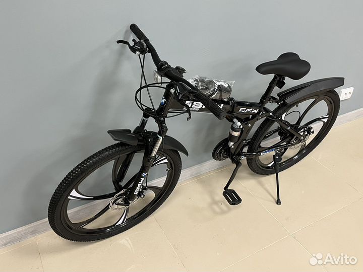 Велосипед BMW на литых дисках взрослый