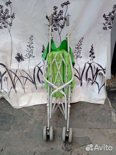 Прогулочная коляска