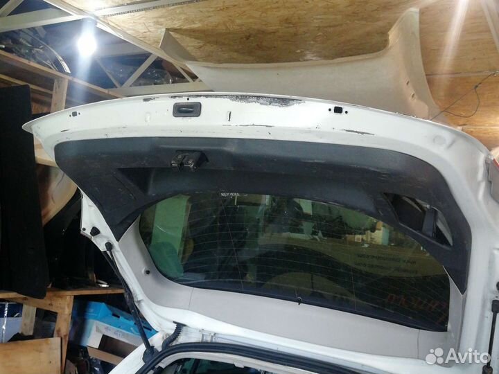 Крышка багажника в сборе Renault megane 3 меган