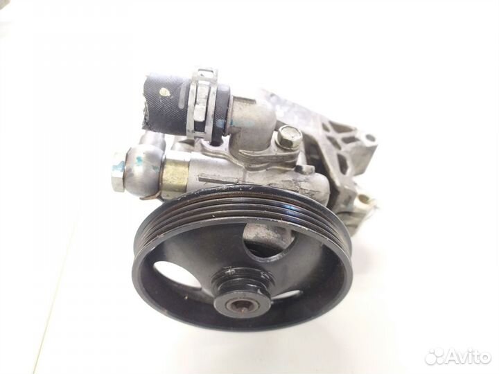 Насос гидроусилителя Chevrolet Cruze F18D4