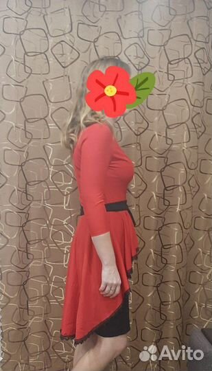 Красное платье