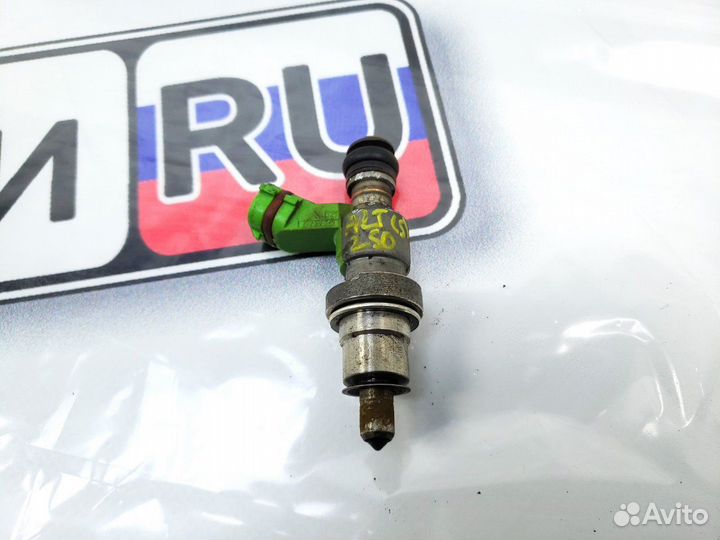 Форсунка топливная Toyota Avensis AZT250 1AZ-FSE